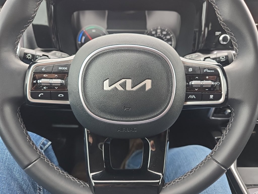 Certified 2023 Kia Sorento EX AWD/4WD image 14
