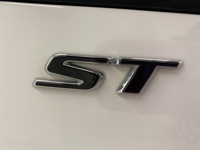 Used 2022 Buick Envision Essence w/ Sport Touring Package image 30