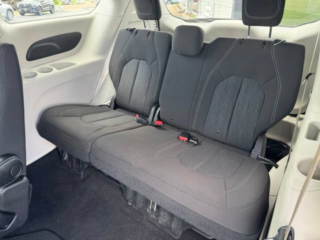 Used 2021 Chrysler Voyager LX FWD image 20
