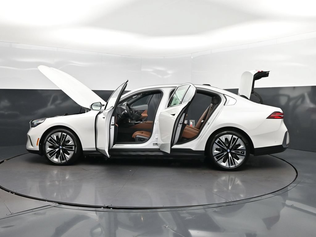 New 2027 BMW 540i xDrive w/ Premium Package AWD/4WD image 46