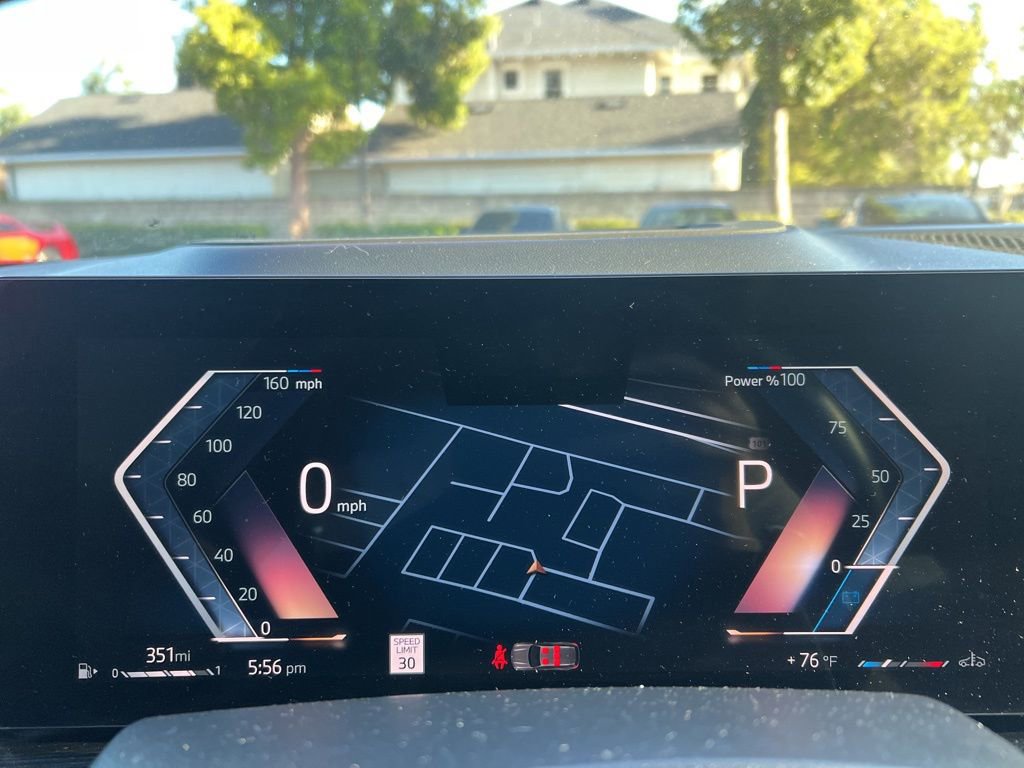 Certified 2024 BMW X7 xDrive40i w/ M Sport Package image 17