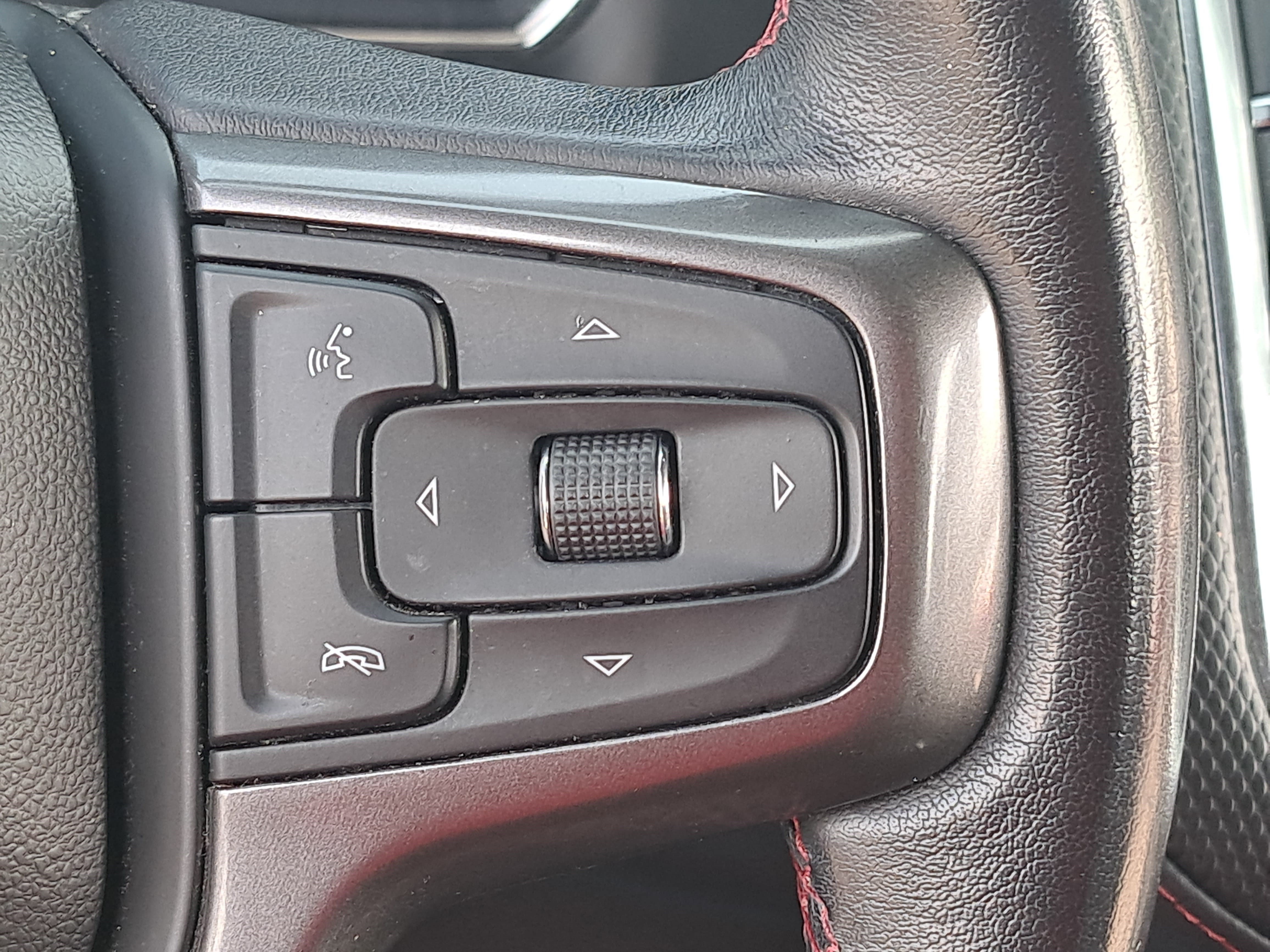 Used 2021 Chevrolet Tahoe RST AWD/4WD image 19