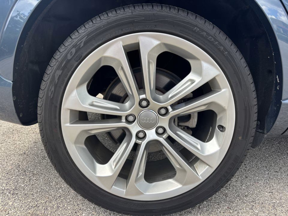 Used 2018 Audi Q3 2.0T Premium FWD image 43
