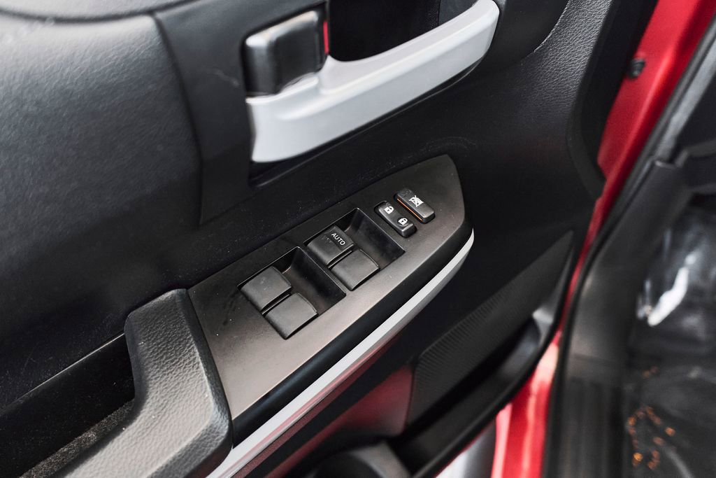 Used 2019 Toyota Tundra SR5 w/ SR5 Upgrade Package image 19