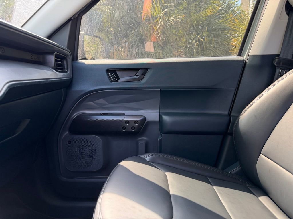 Used 2024 Ford Maverick Lariat w/ Black Appearance Package FWD image 22