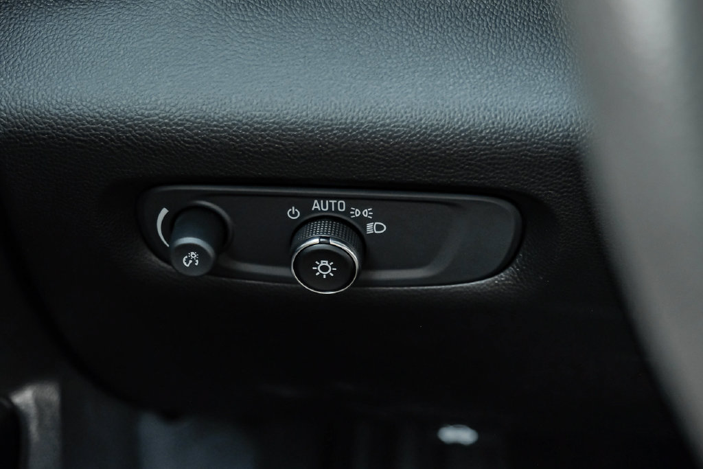 Used 2023 Chevrolet Traverse LS w/ Safety Package FWD image 35