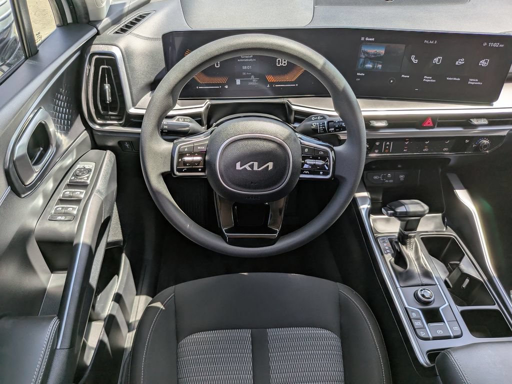 Certified 2024 Kia Sorento LX FWD image 15
