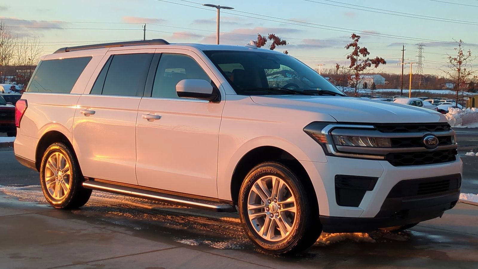 Used 2022 Ford Expedition Max XLT image 9