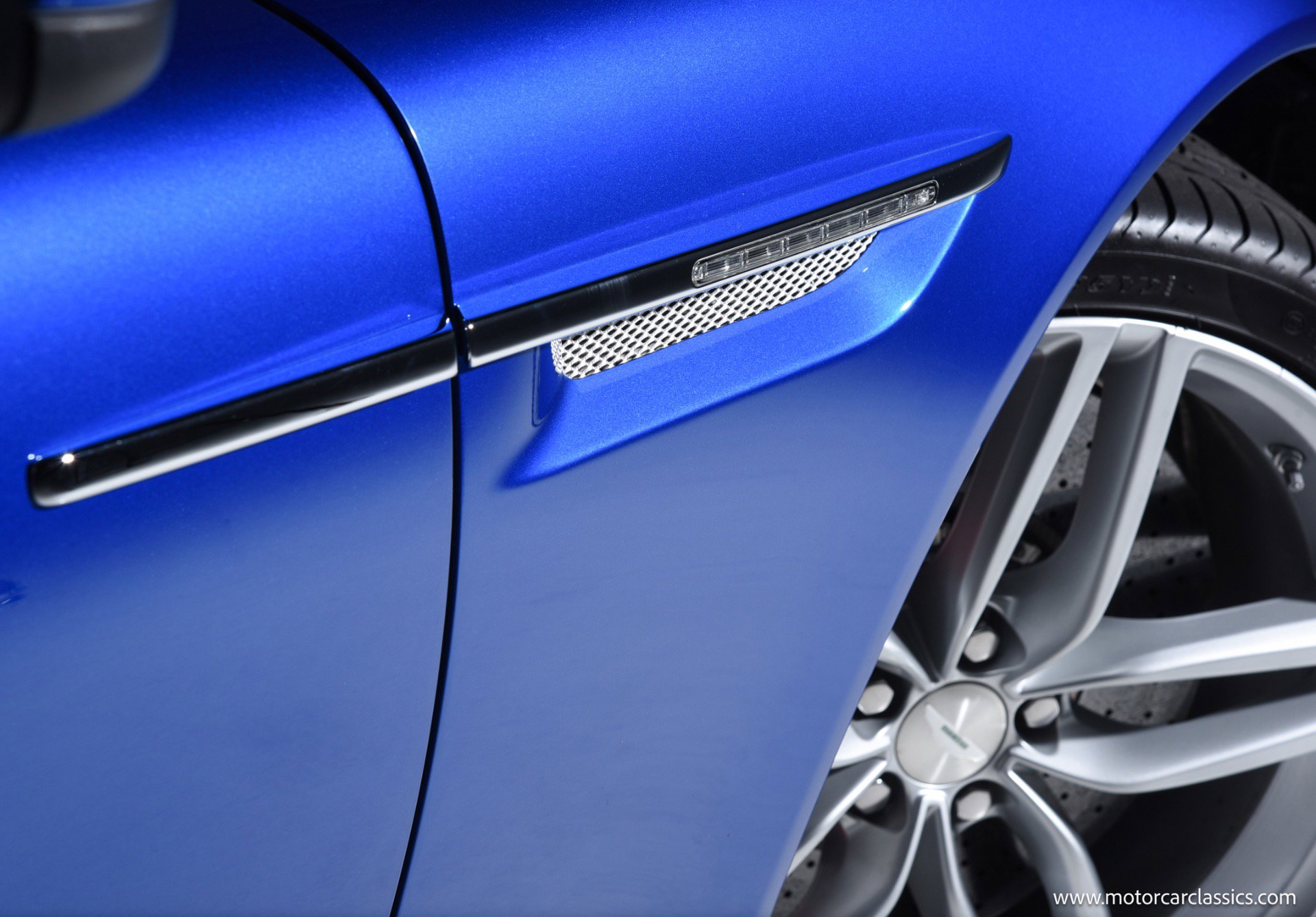 Used 2014 Aston Martin DB9 Volante image 18