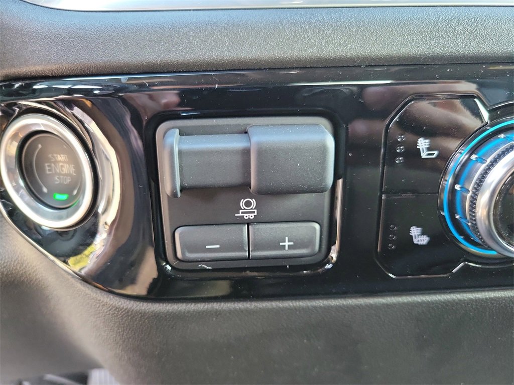 New 2025 GMC Sierra 1500 SLE image 35