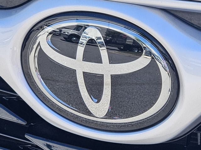 Used 2024 Toyota Highlander XLE FWD image 44