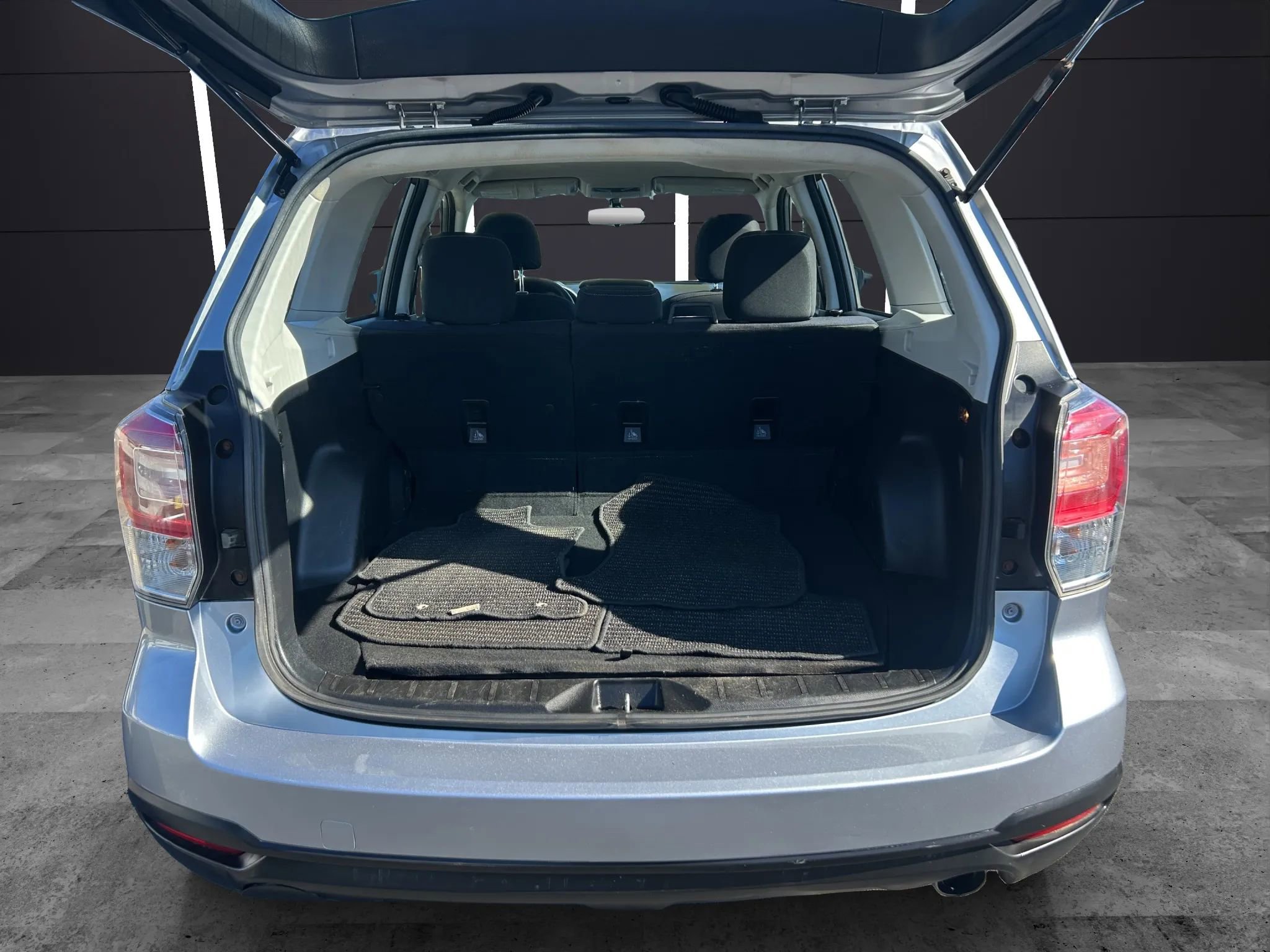 Used 2018 Subaru Forester 2.5i w/ Alloy Wheel Package image 12