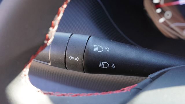 Used 2023 Jeep Compass Trailhawk image 30