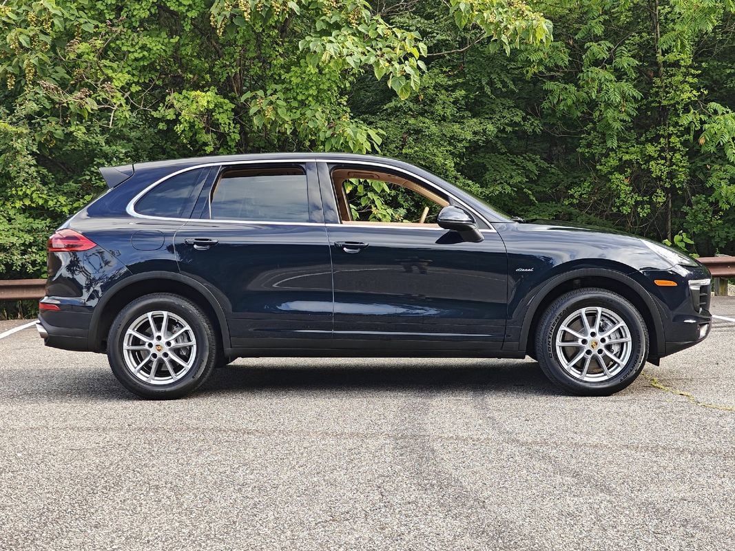 Used 2015 Porsche Cayenne Diesel w/ Premium Package image 13