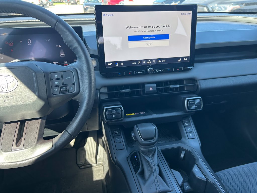 Used 2026 Toyota RAV4 XSE w/ Panoramic Sun Roof Package AWD/4WD image 18