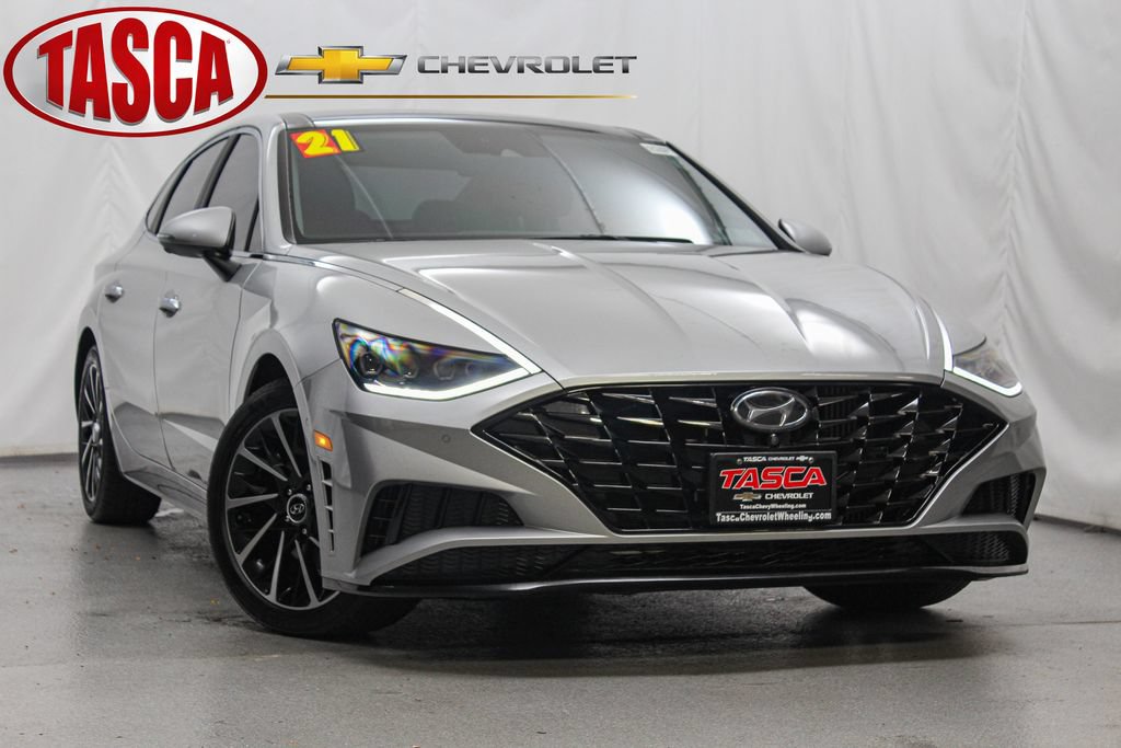 Used 2021 Hyundai Sonata Limited w/ Preferred Accessory Package