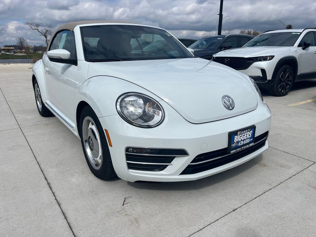 Used 2018 Volkswagen Beetle 2.0T Coast image 2