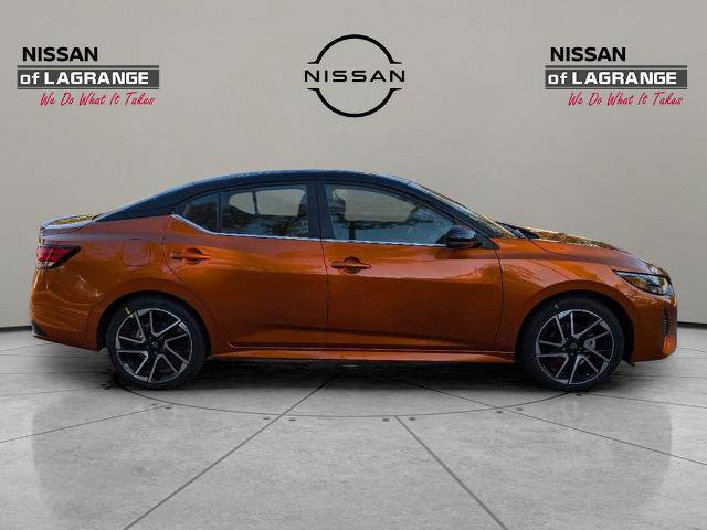 Certified 2025 Nissan Sentra SR FWD image 5