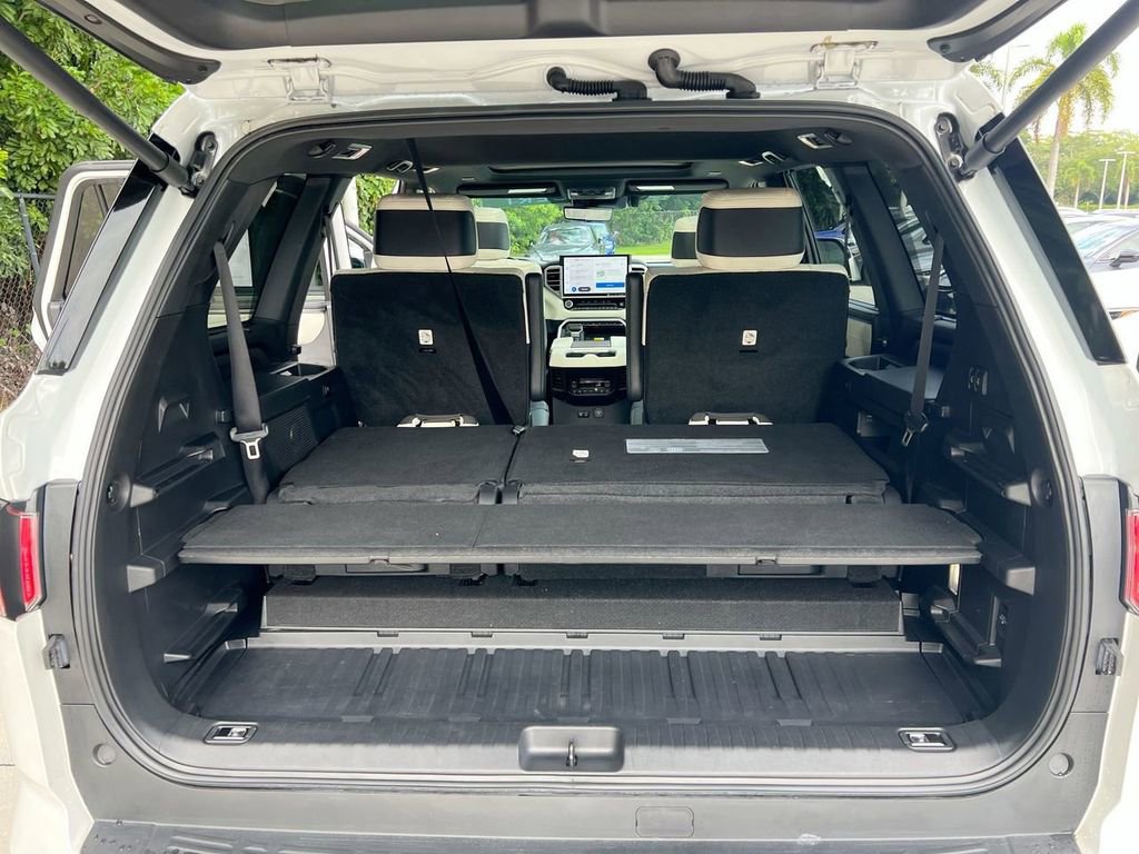 Used 2024 Toyota Sequoia Capstone RWD image 23