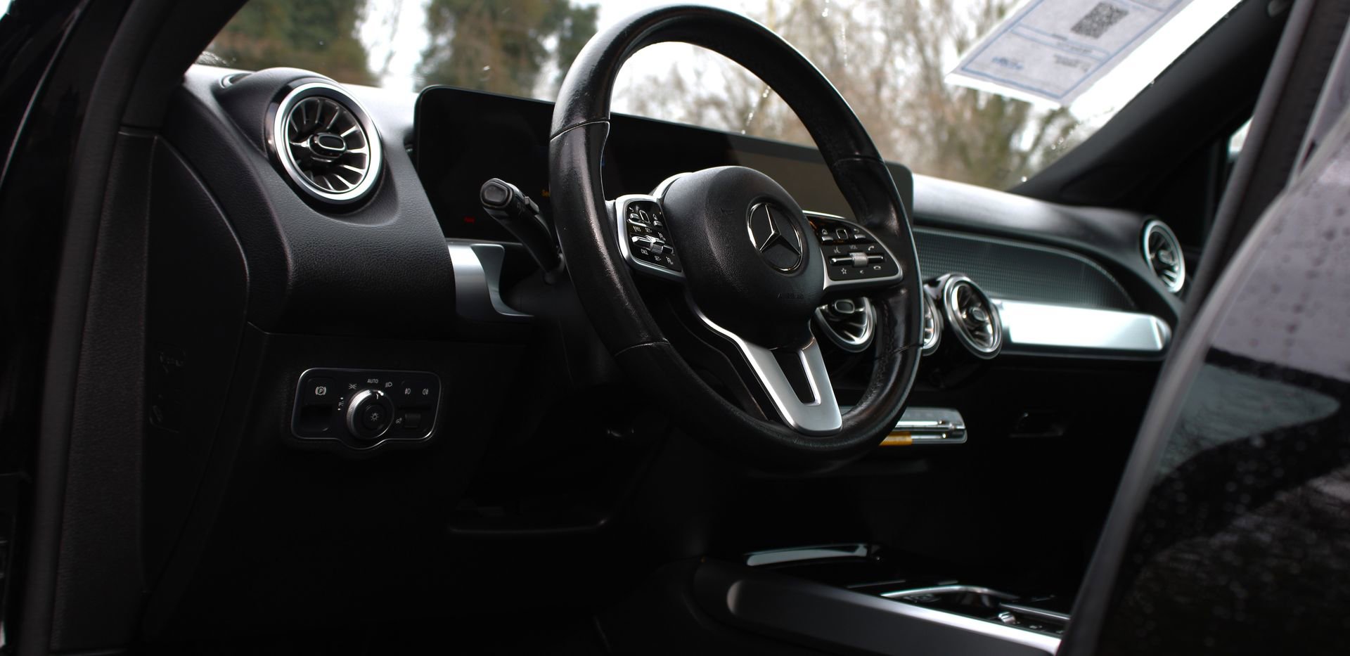 Used 2023 Mercedes-Benz GLB 250 image 17