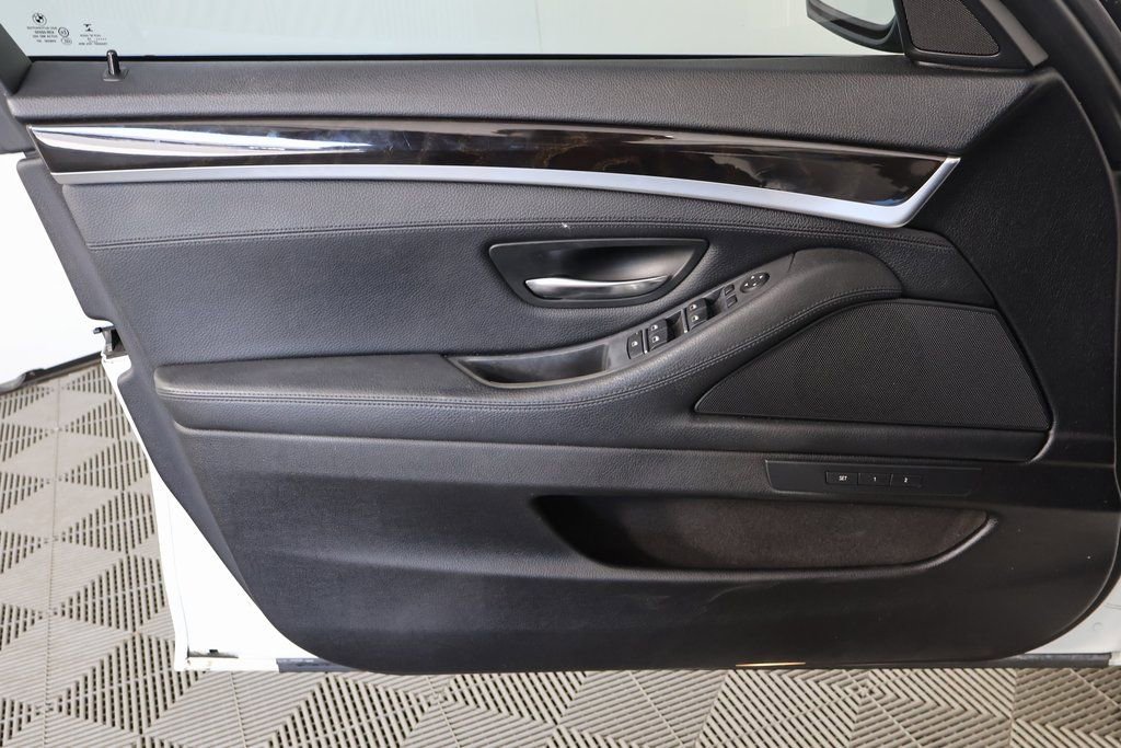 Used 2015 BMW 535d Sedan image 10