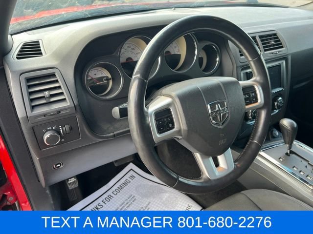 Used 2014 Dodge Challenger SXT RWD image 16