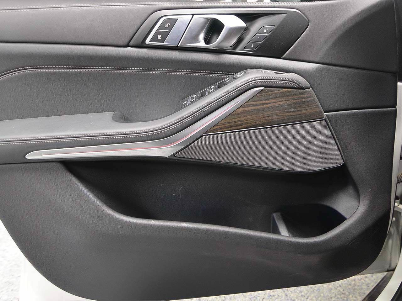 Used 2026 BMW X5 sDrive40i w/ Premium Package RWD image 6