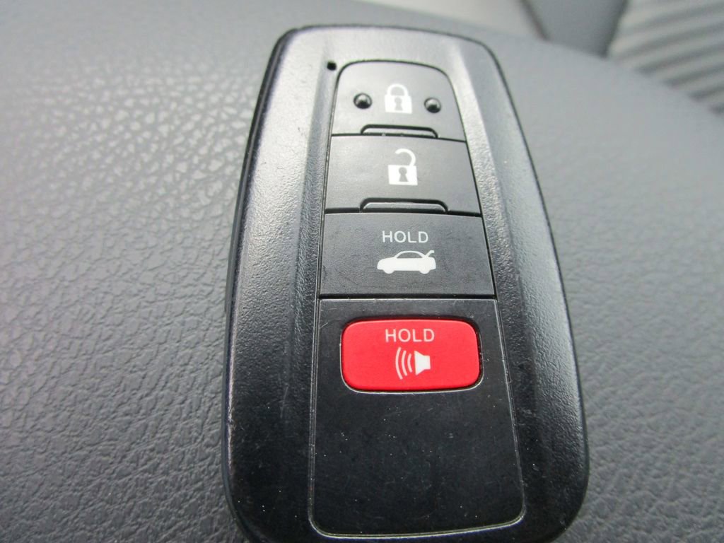 Used 2023 Toyota Camry SE w/ Convenience Package image 35