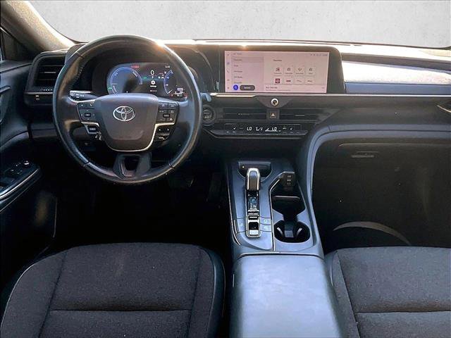 Used 2023 Toyota Crown XLE image 16