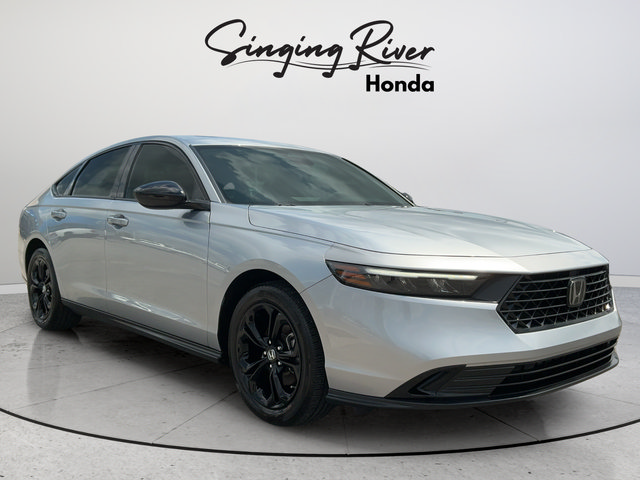 Used 2025 Honda Accord SE image 1