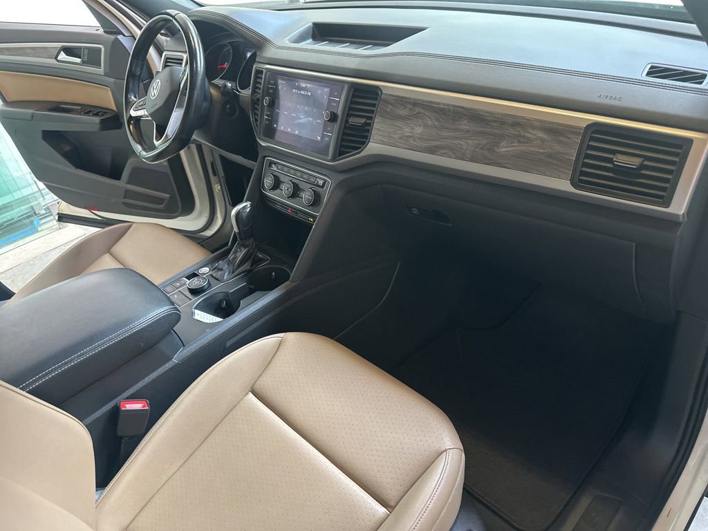 Used 2020 Volkswagen Atlas Cross Sport SE w/ Panoramic Sunroof Package AWD/4WD image 34