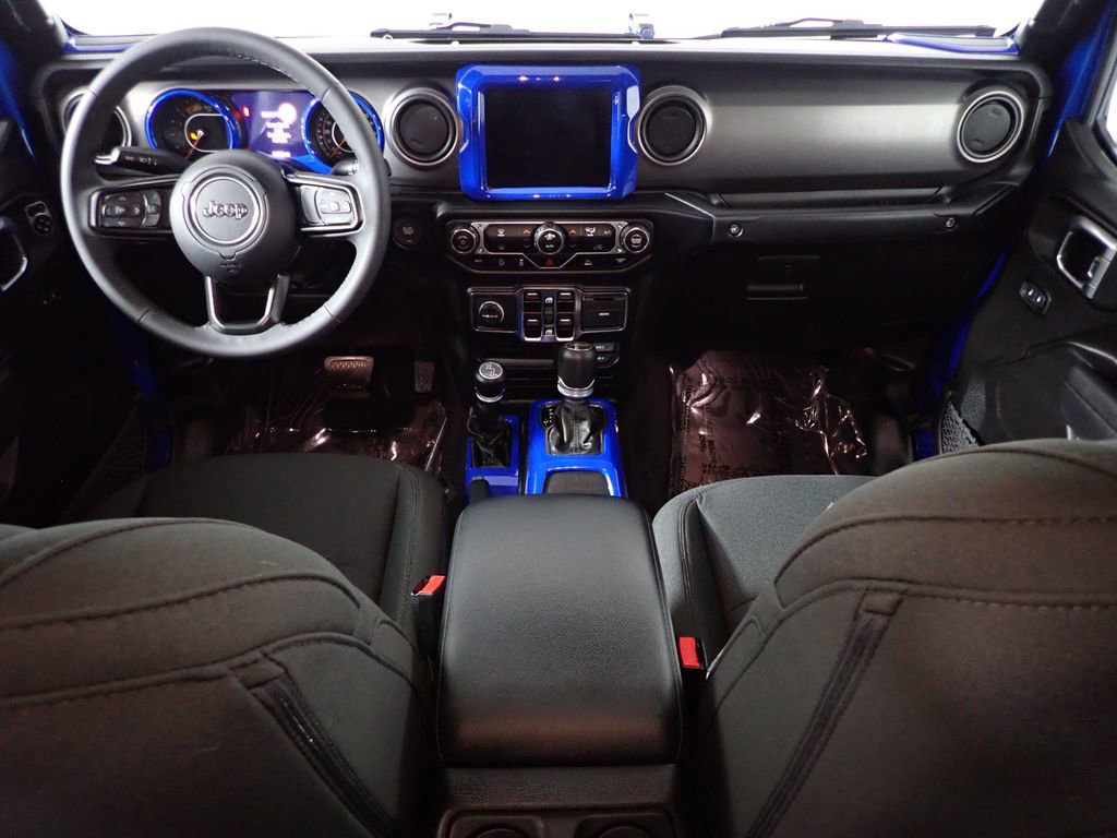 Used 2023 Jeep Gladiator Willys image 33