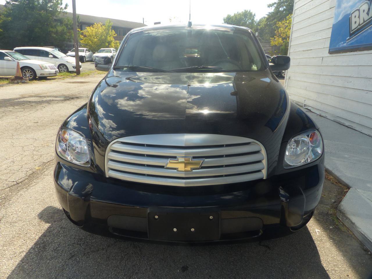 Used 2009 Chevrolet HHR LT FWD image 3