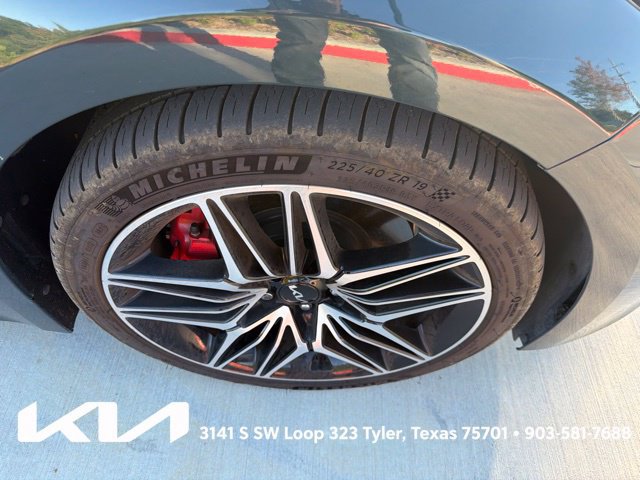 Used 2023 Kia Stinger GT2 RWD image 14