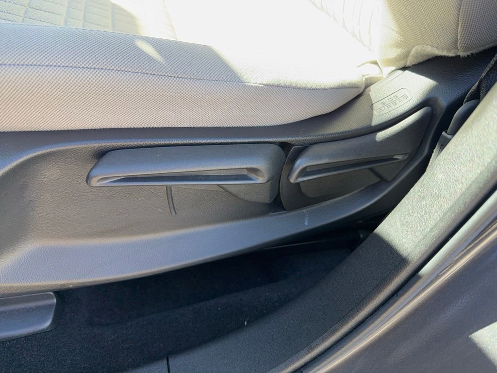 Used 2023 Honda HR-V LX image 26