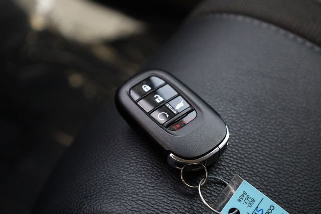 Used 2025 Honda Pilot EX-L image 36