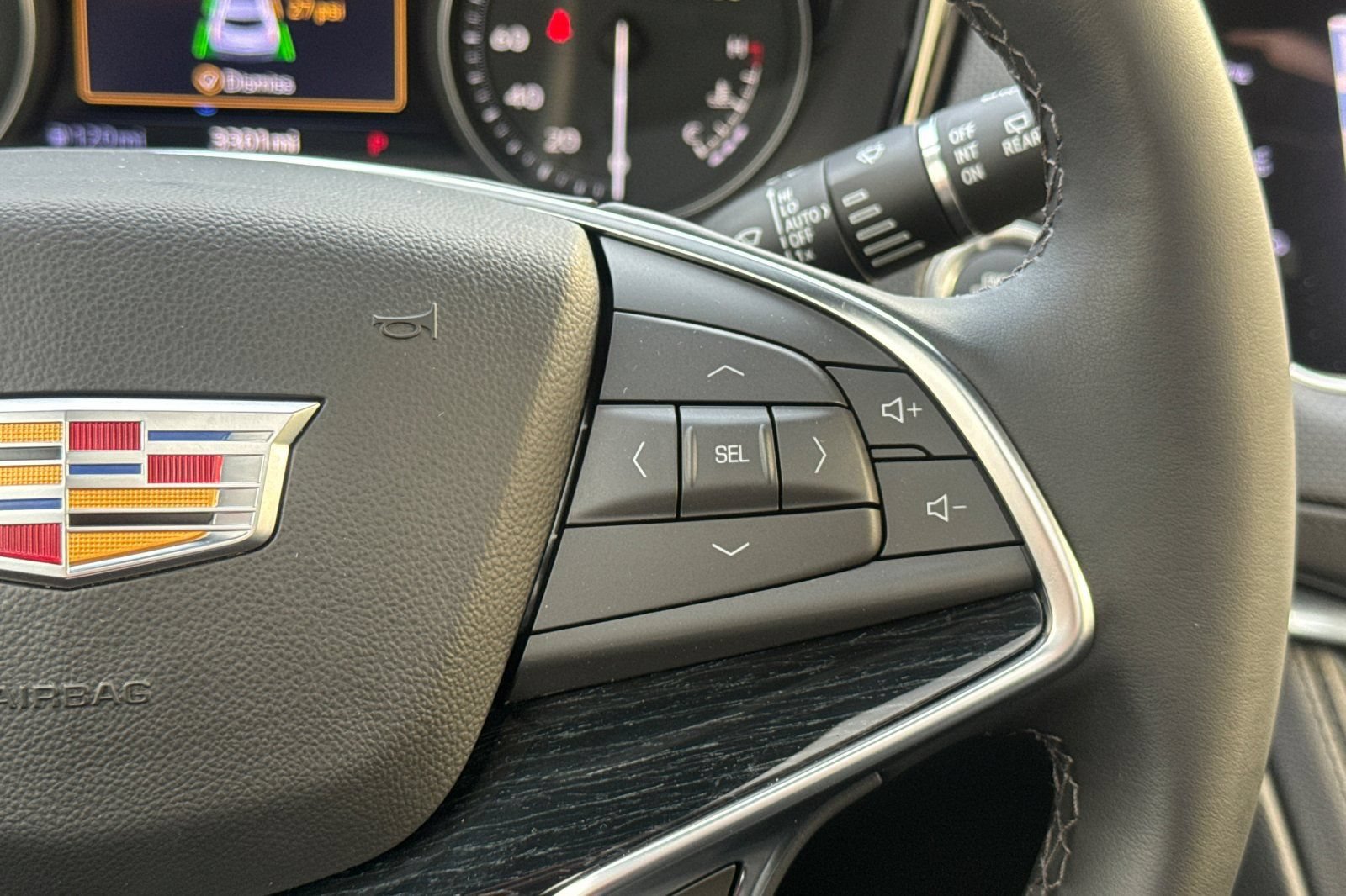 Used 2025 Cadillac XT5 Premium Luxury w/ LPO, Red Accent Package FWD image 34