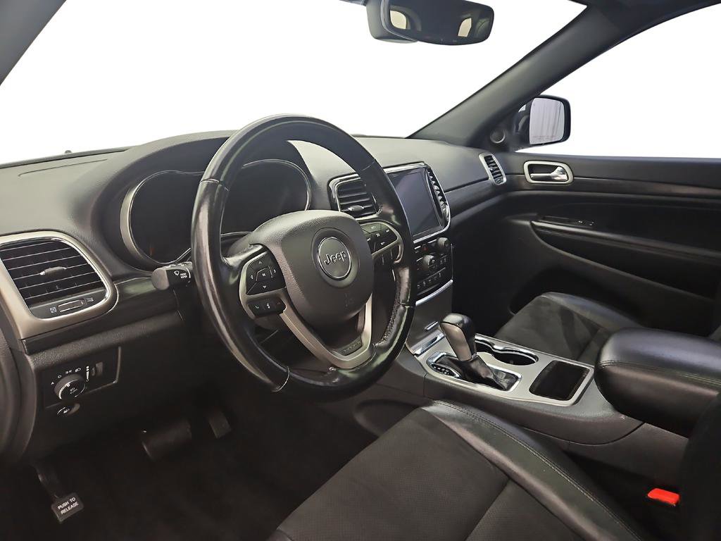 Used 2022 Jeep Grand Cherokee Laredo X image 11