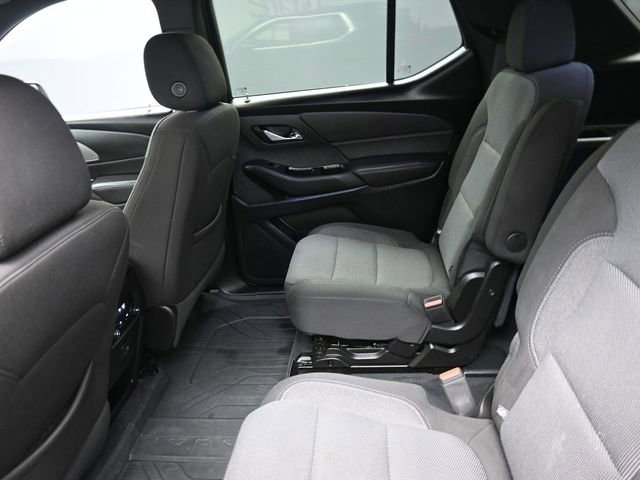Used 2023 Chevrolet Traverse LT image 17