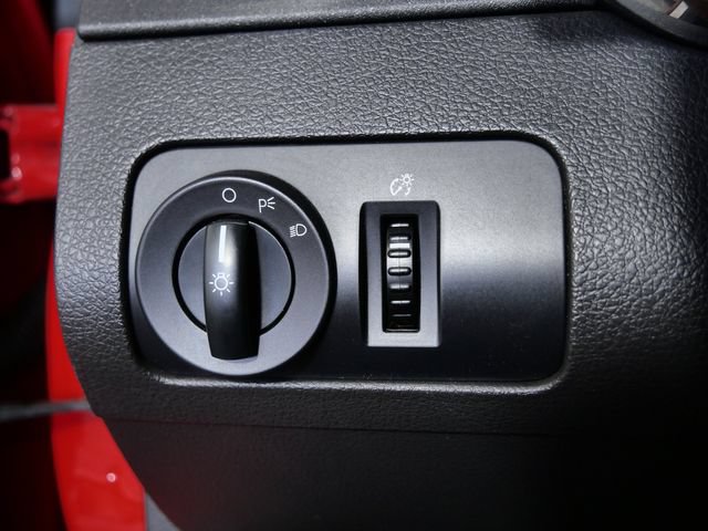 Used 2005 Ford Mustang Coupe RWD image 23