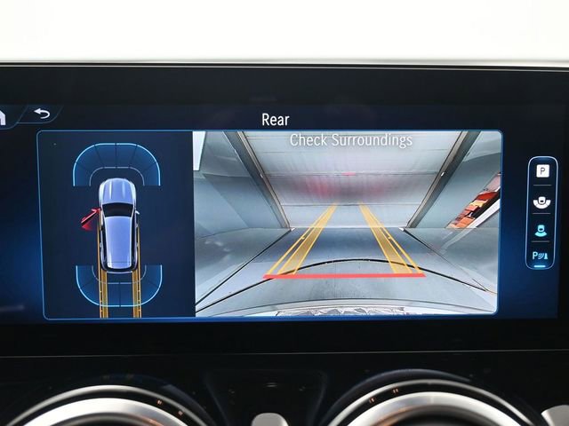 New 2024 Mercedes-Benz GLB 250 image 3