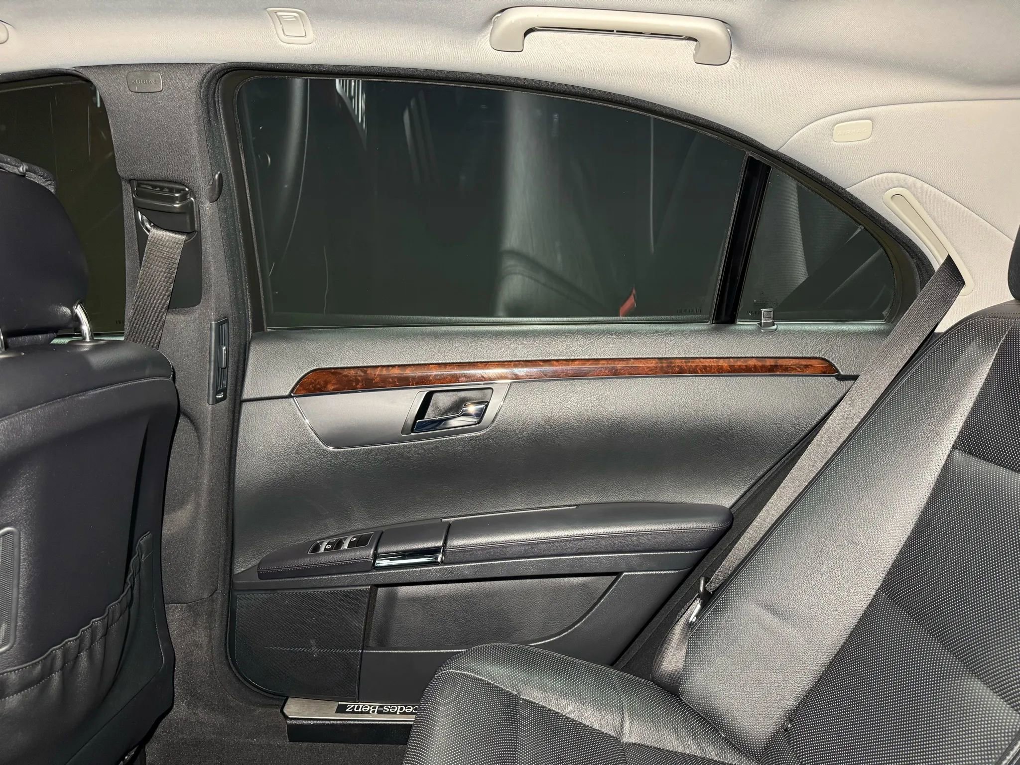 Used 2013 Mercedes-Benz S 550 image 25