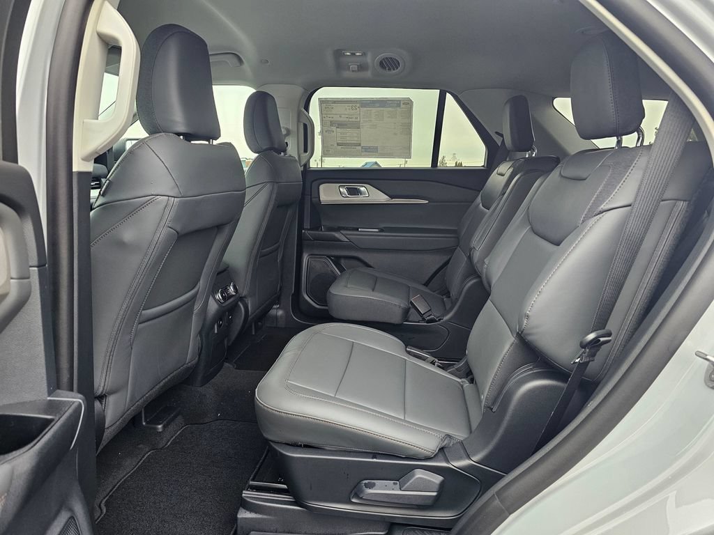 New 2026 Ford Explorer Active w/ Active Comfort Package AWD/4WD image 13