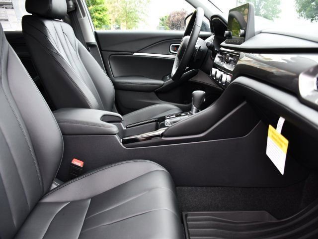 New 2025 Acura Integra image 30