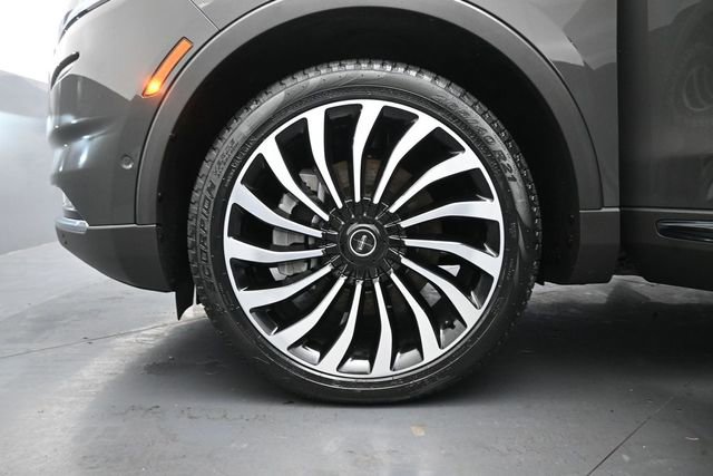 Certified 2022 Lincoln Nautilus Black Label AWD/4WD image 32