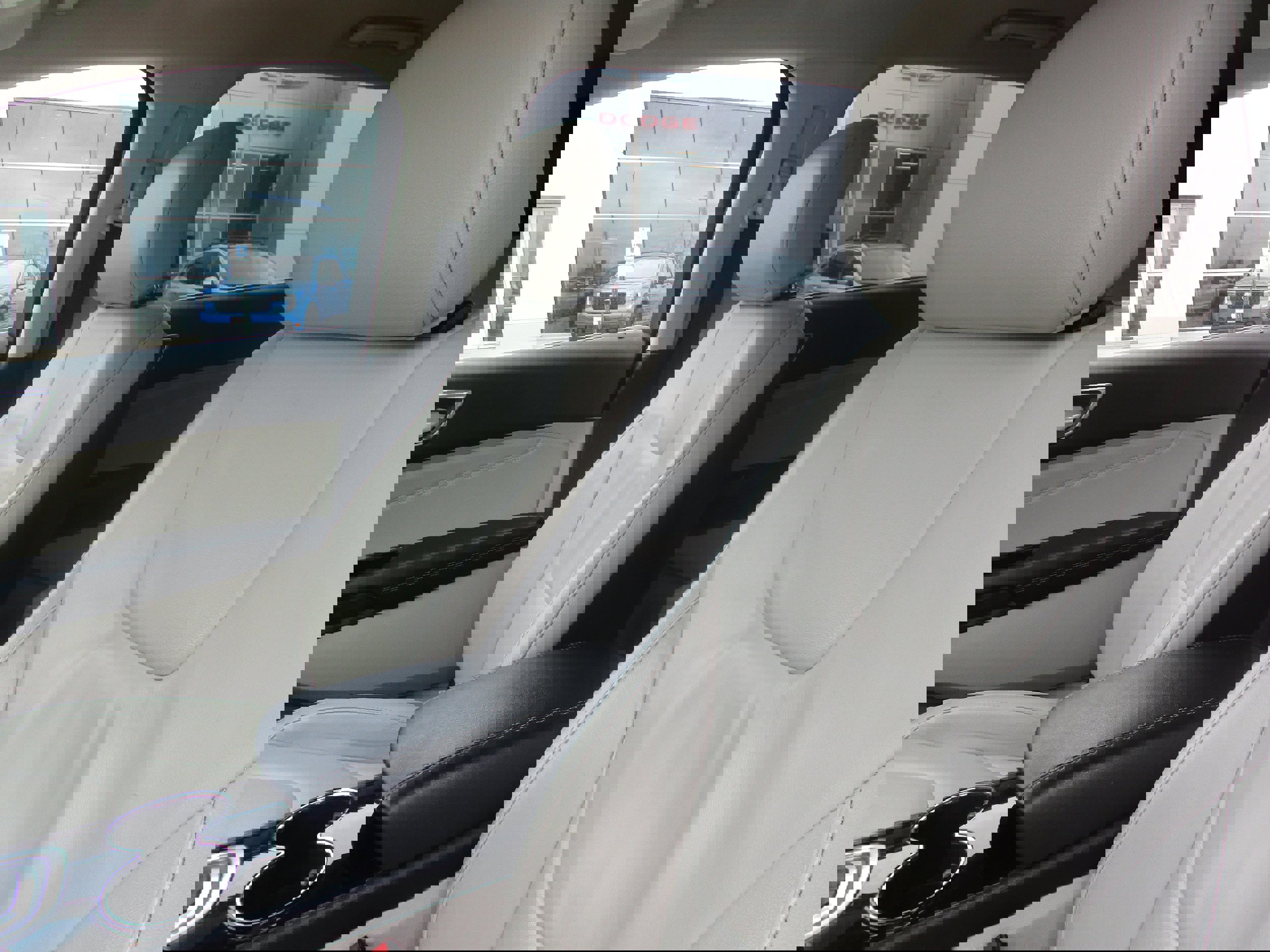 Used 2017 Ford Edge Titanium w/ Cold Weather Package FWD image 14