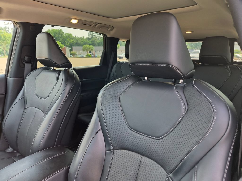 Used 2023 INFINITI QX60 Luxe w/ Cargo Package FWD image 32