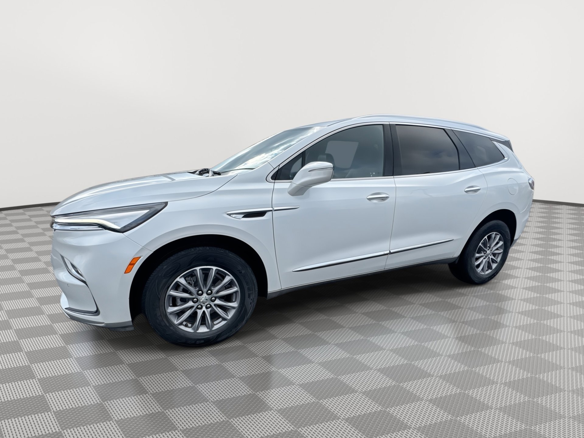 Certified 2024 Buick Enclave Essence