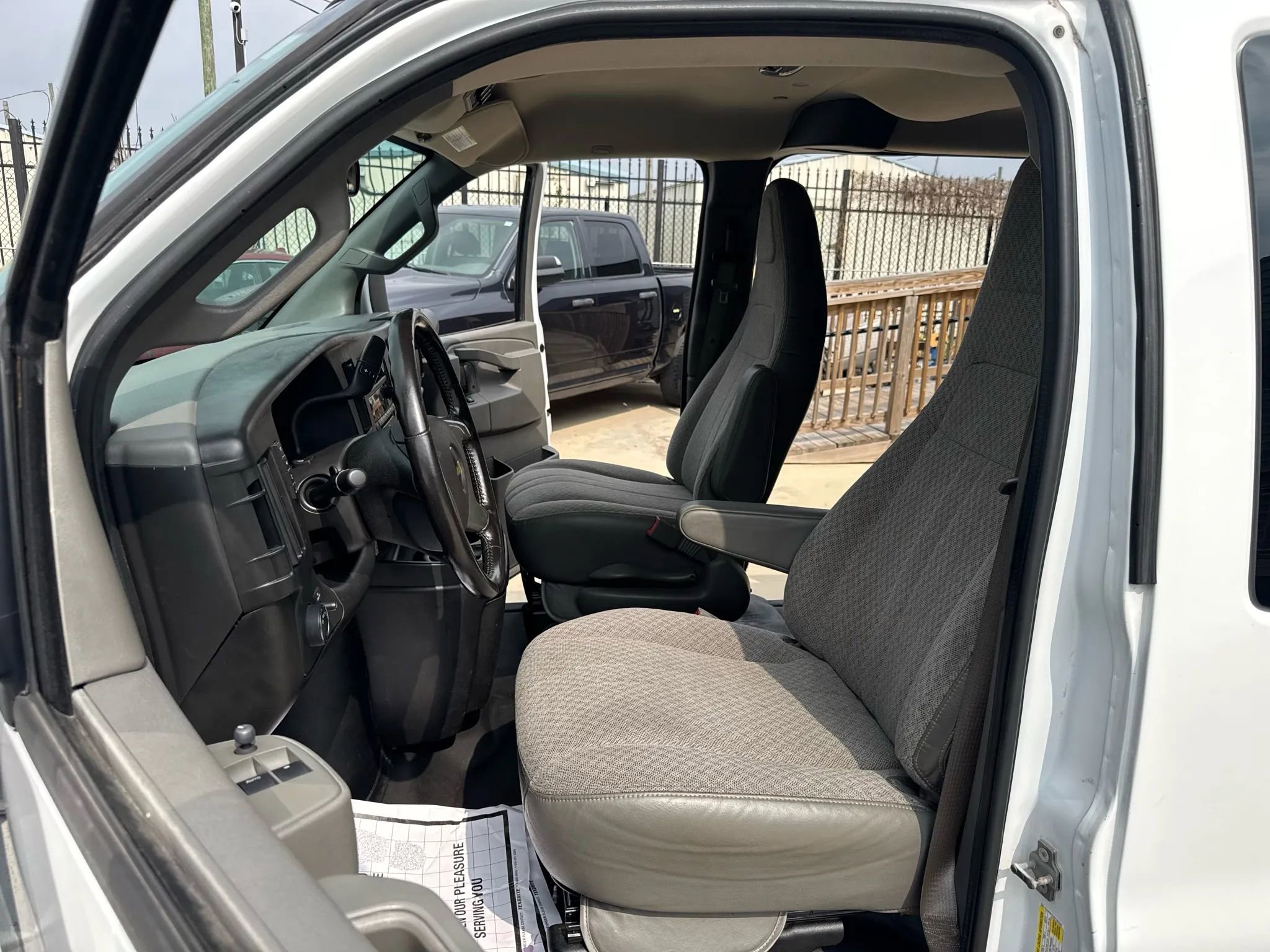 Used 2017 Chevrolet Express 2500 LS image 22