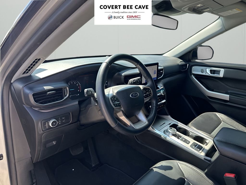 Used 2021 Ford Explorer Limited w/ Equipment Group 301A image 29